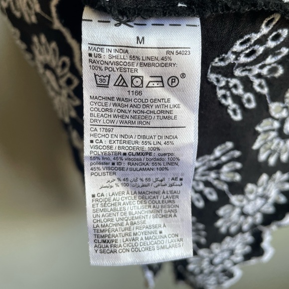 OLD NAVY | Off Shoulder Ruffled Top - Picture 6 of 6